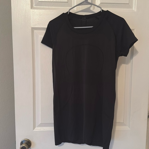 lululemon black swiftly tech short sleevee - Picture 1 of 3